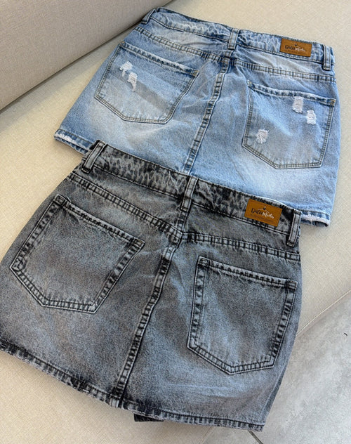 Falda short clara
